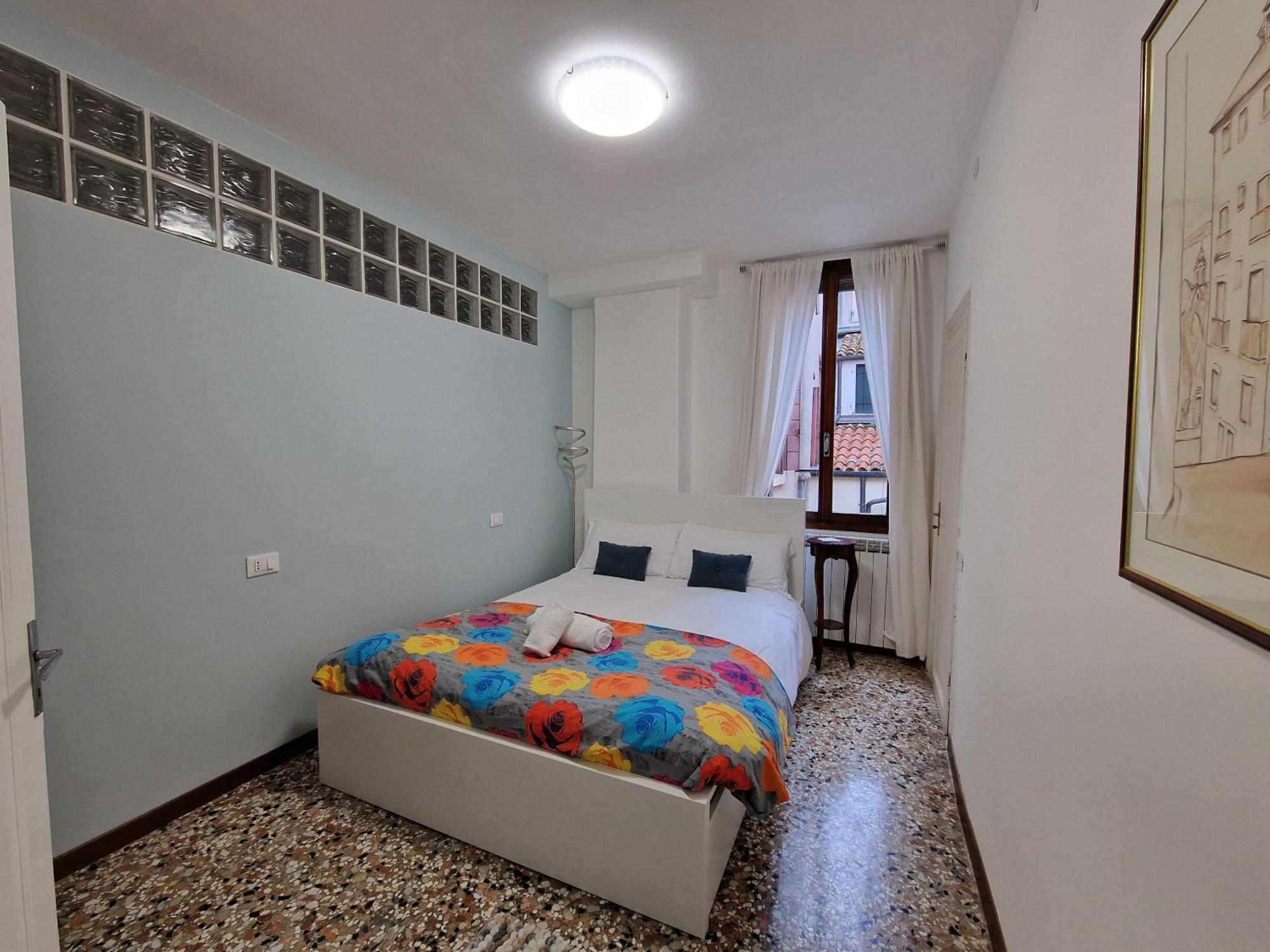 Veneziacentopercento La Forcola Apartment, Next To Rialto Bridge Exterior photo
